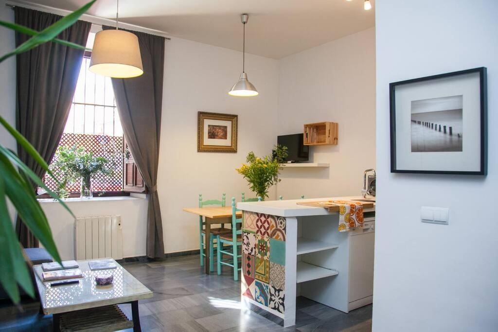 Beautiful Silent Apartment Private Parking Σεβίλλη Εξωτερικό φωτογραφία